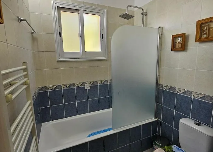 Iris Village Πάφος