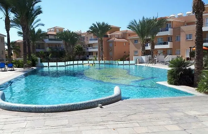 Iris Village Πάφος