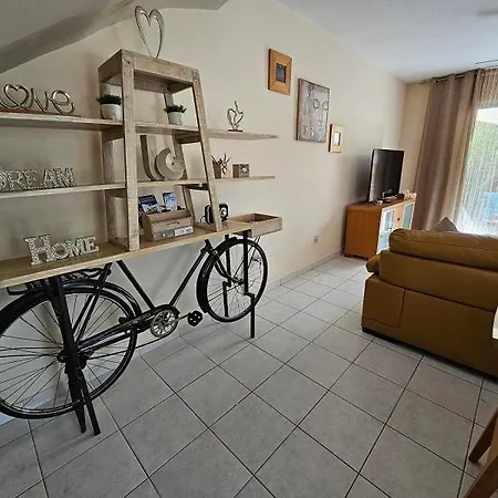 Iris Village Appartamento *